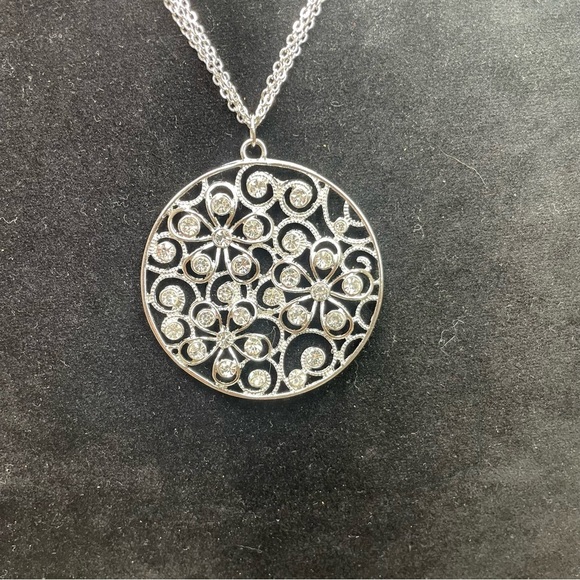 Vintage Silver Plated and Rhinestone Pendant Necklace - Picture 3 of 6